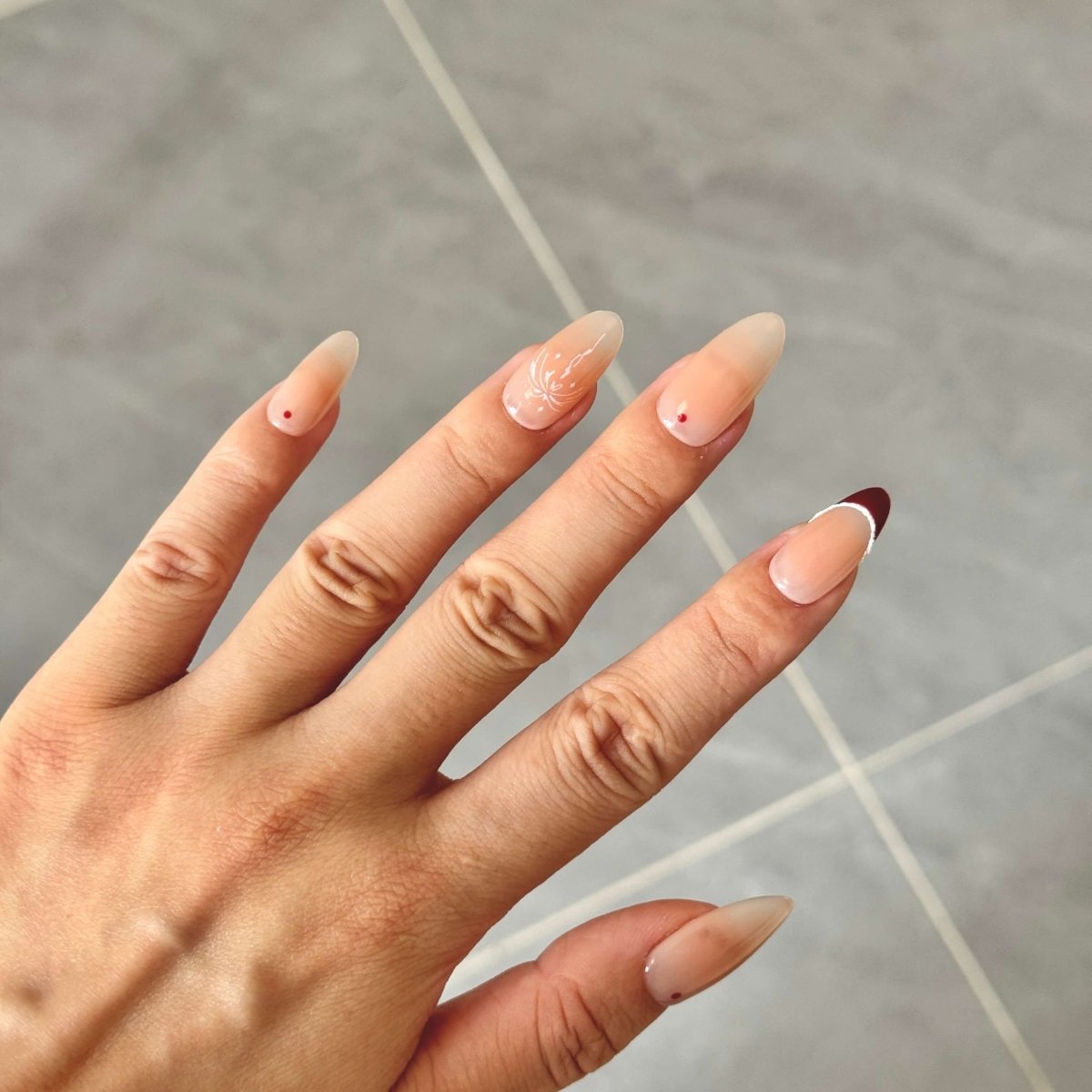 Minimal Nude Press - On Nails with Red Dot & Hand - Painted Fireworks | Almond Shape Reusable Set - Yuhher